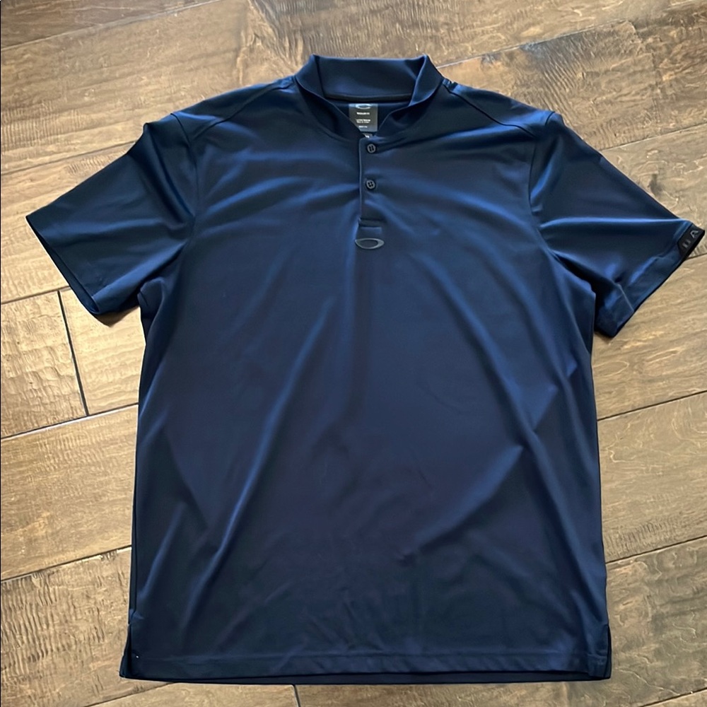 Oakley Navy Polo Shirt Modern Fit Performance Wear